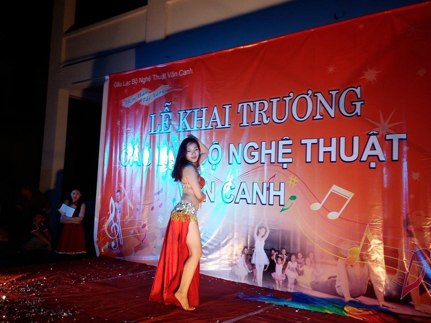 Cho thuê nhóm múa, thuê nhóm nhảy, thuê diễn viên múa tại Hà Nội