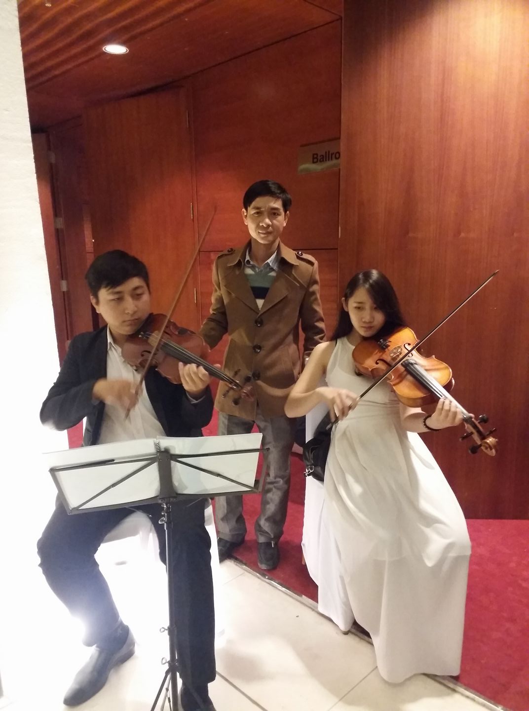 Cho thuê nhạc công Violin tại Đống Đa, Hà Nội